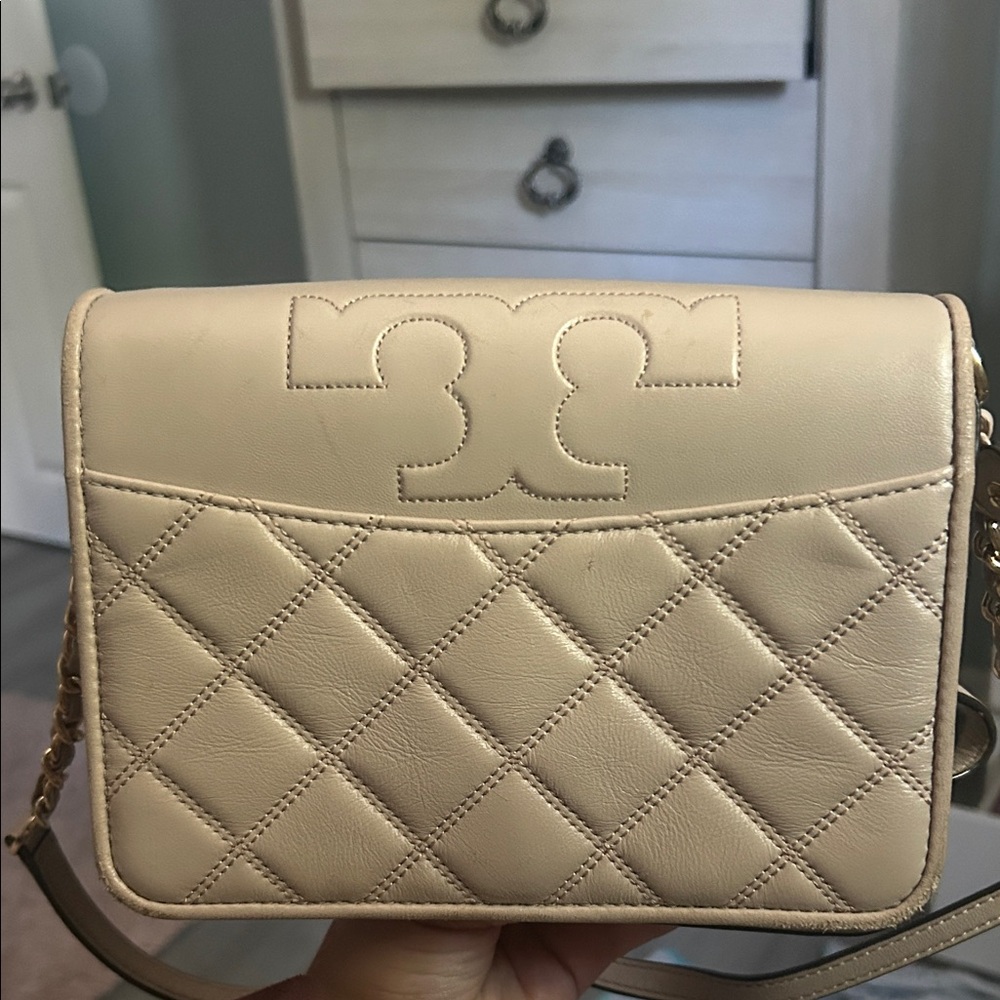 Tory Burch Quilted Leather Crossbody Bag in Cream